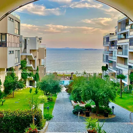 Sea Front View - Dolce 2 شقة